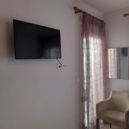 Apartment Athina's House By The Sea *