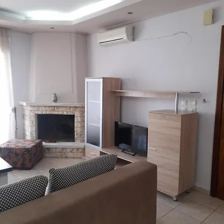 Athina's House By The Sea Apartment *
