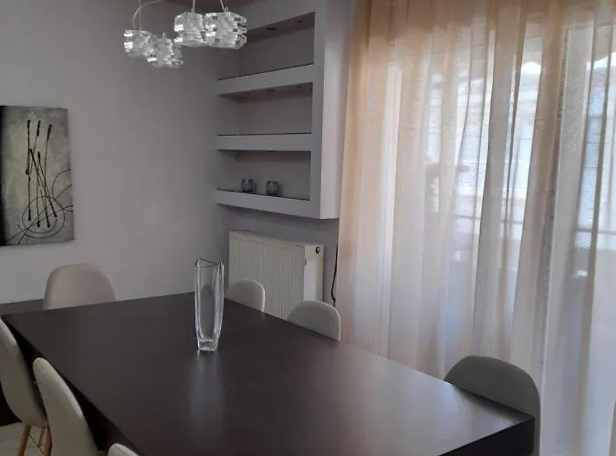 Athina's House By The Sea *